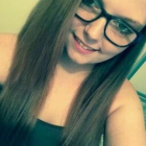 Meet your Posher, Adrianna